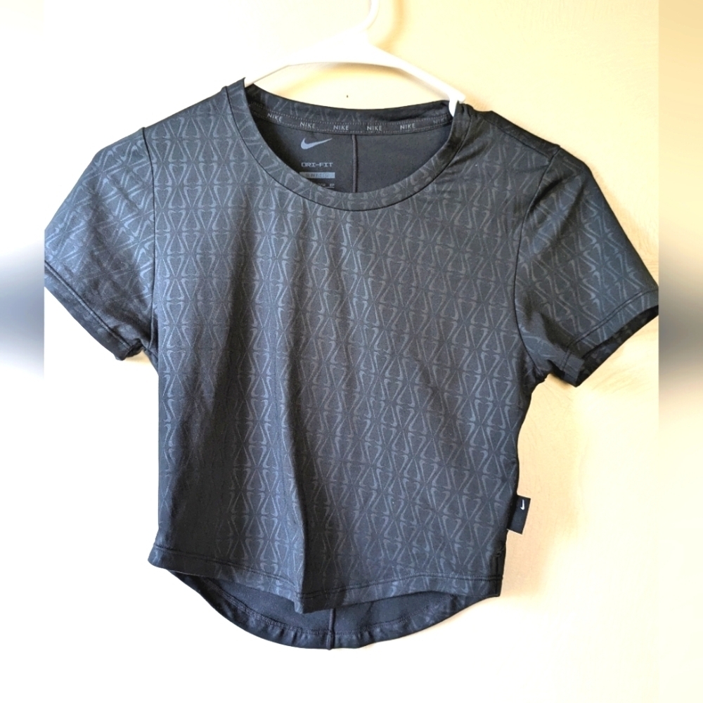 Nike Geometric Black Tee
